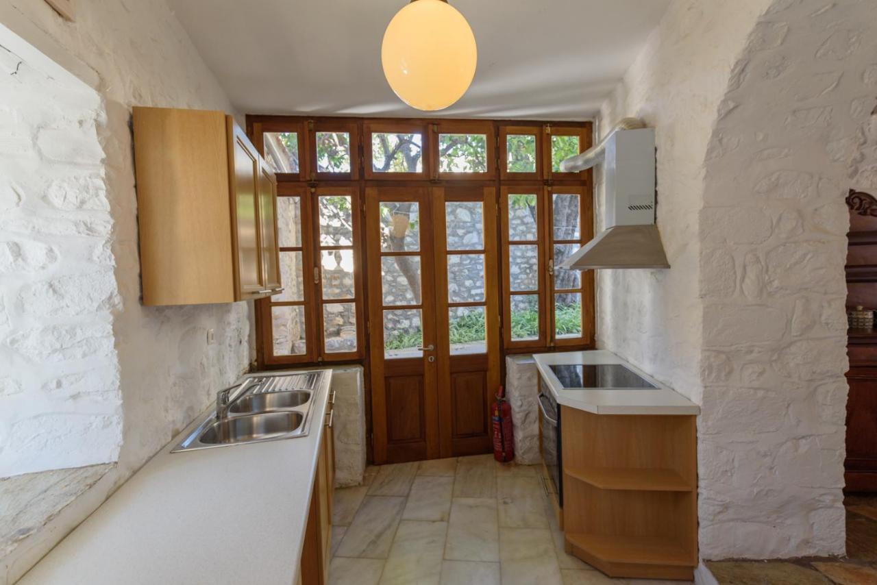 Vita Real Estate Hydra  Luaran gambar